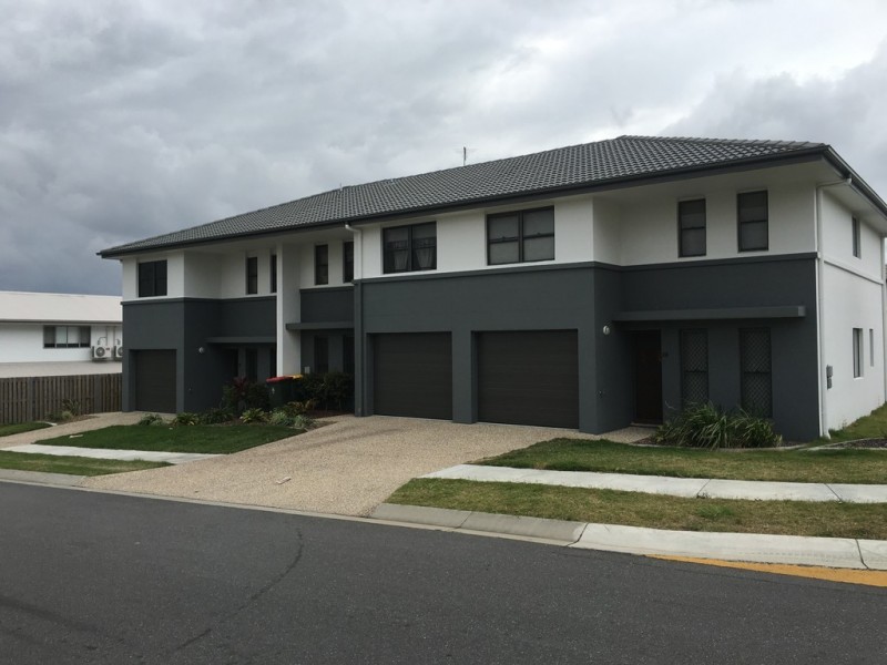 30 Girraween Crescent, Parkinson QLD 4115