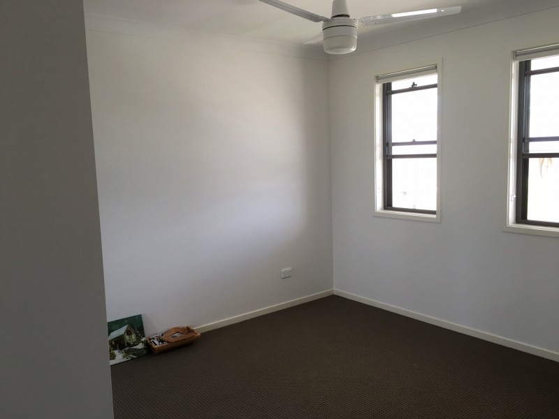 30 Girraween Crescent, Parkinson QLD 4115