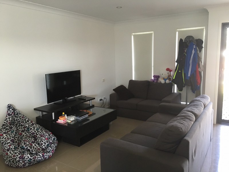 30 Girraween Crescent, Parkinson QLD 4115