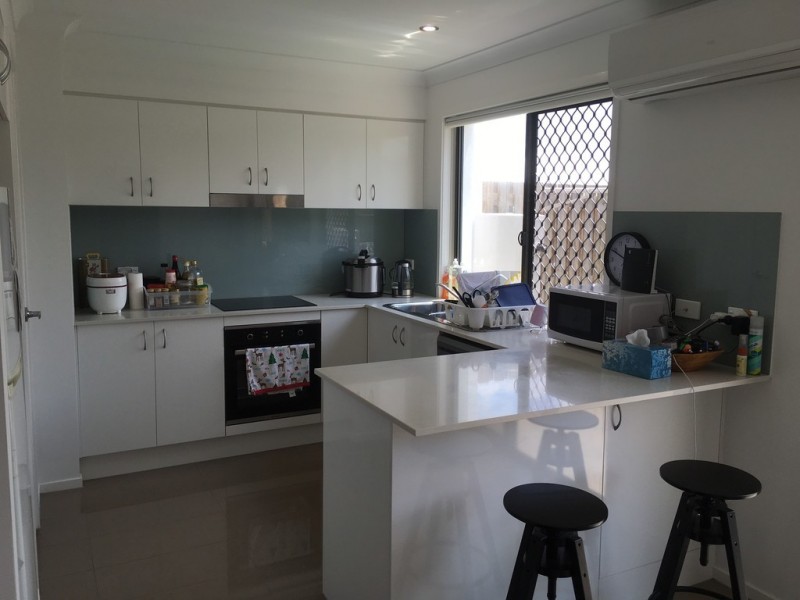 30 Girraween Crescent, Parkinson QLD 4115