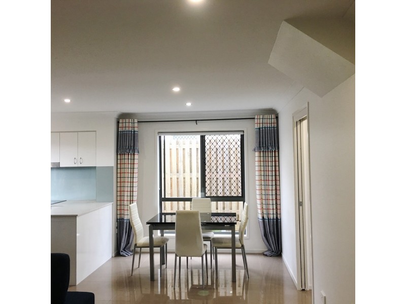 16/30 Girraween Crescent, Parkinson QLD 4115