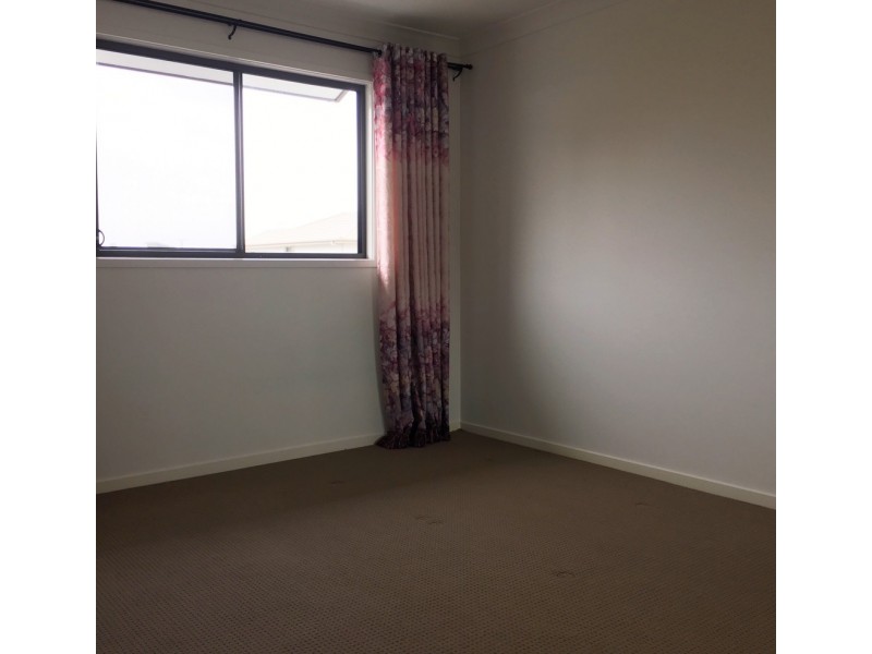 16/30 Girraween Crescent, Parkinson QLD 4115