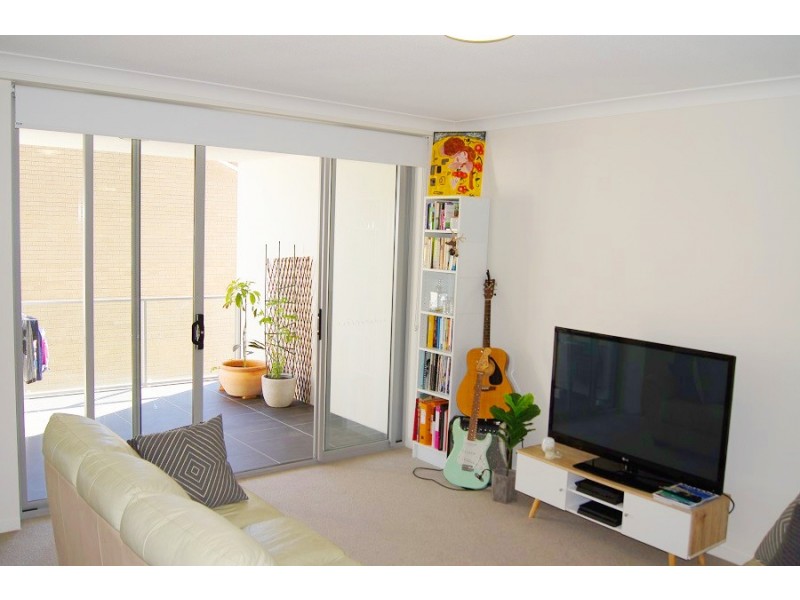 19 Talbot Street, Coorparoo QLD 4151