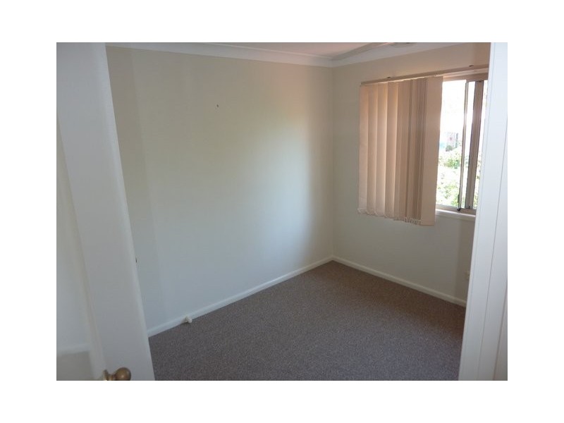 01-75 Brown, Labrador QLD 4215