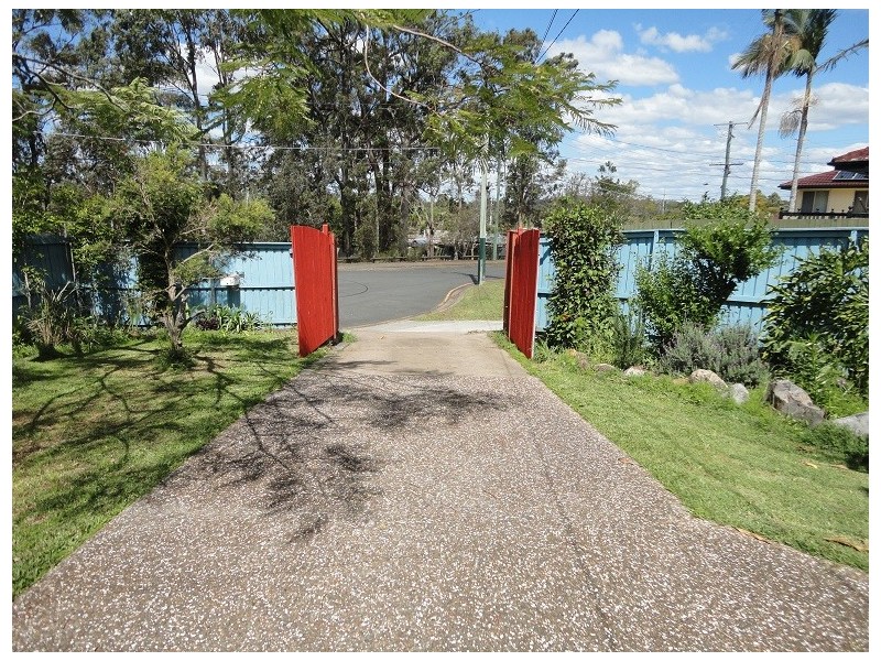 12 Rose Street, Daisy Hill QLD 4127