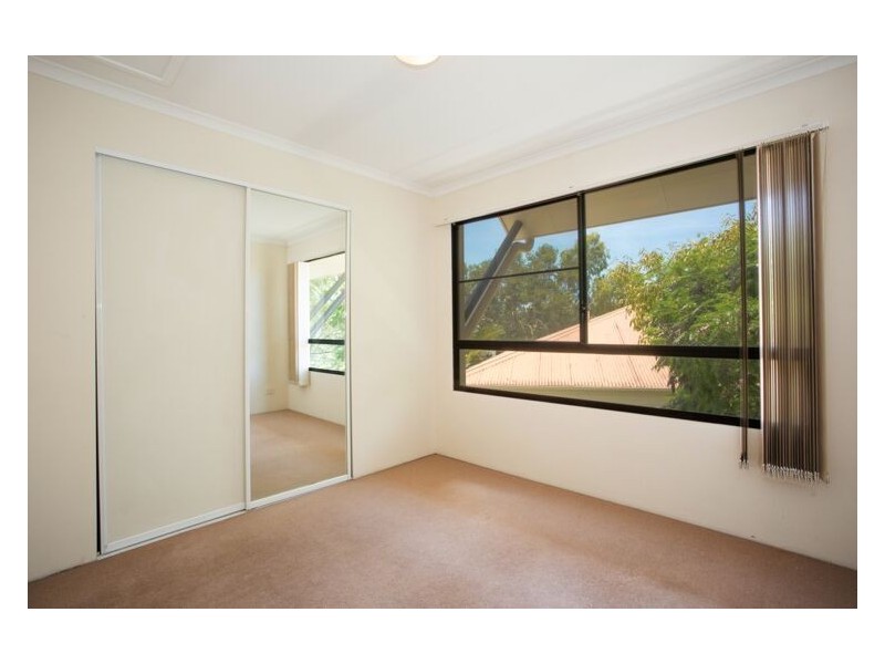 45 Harries Rd, Coorparoo QLD 4151