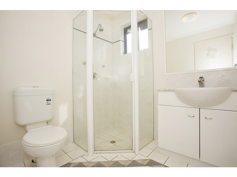 45 Harries Rd, Coorparoo QLD 4151