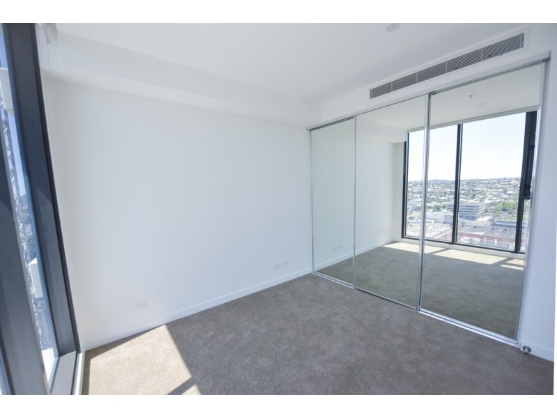 22 Railway Tce, Milton QLD 4064