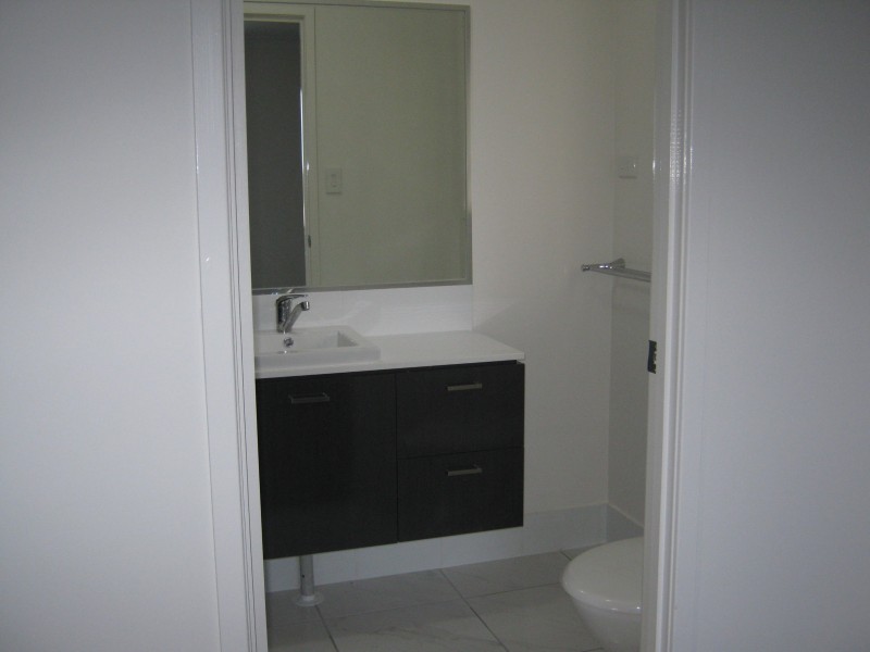 4/2 LAVENDER DRIVE, Griffin QLD 4503