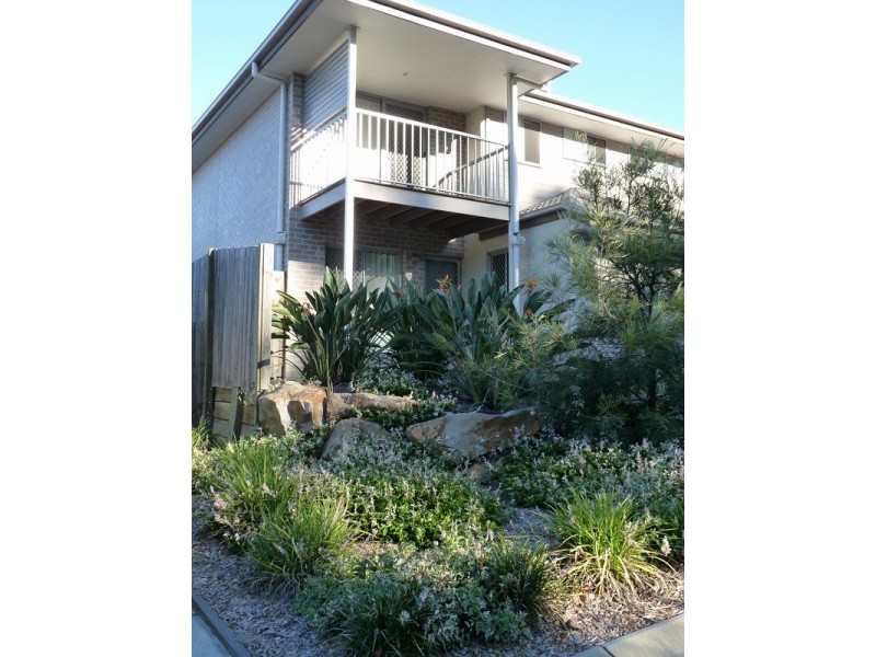 2/1 Archer Close, North Lakes QLD 4509