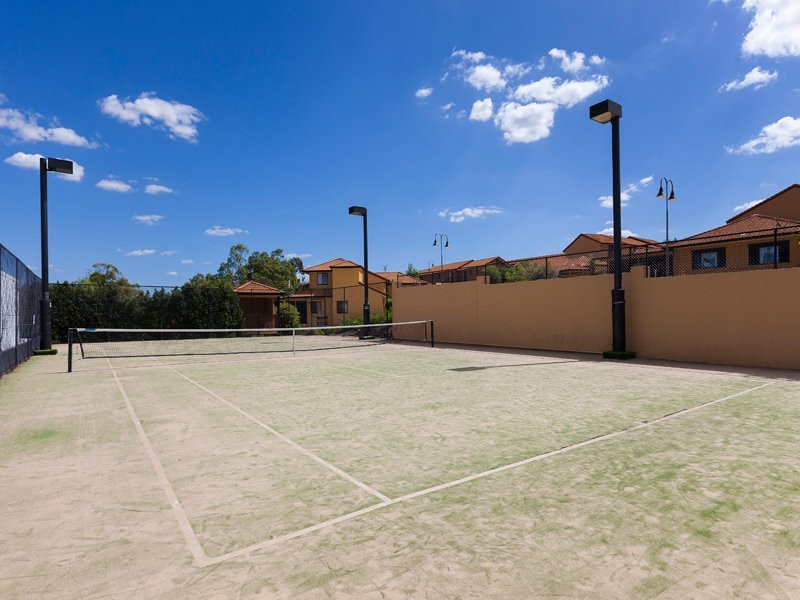 65/250 Sumners Road, Riverhills QLD 4074