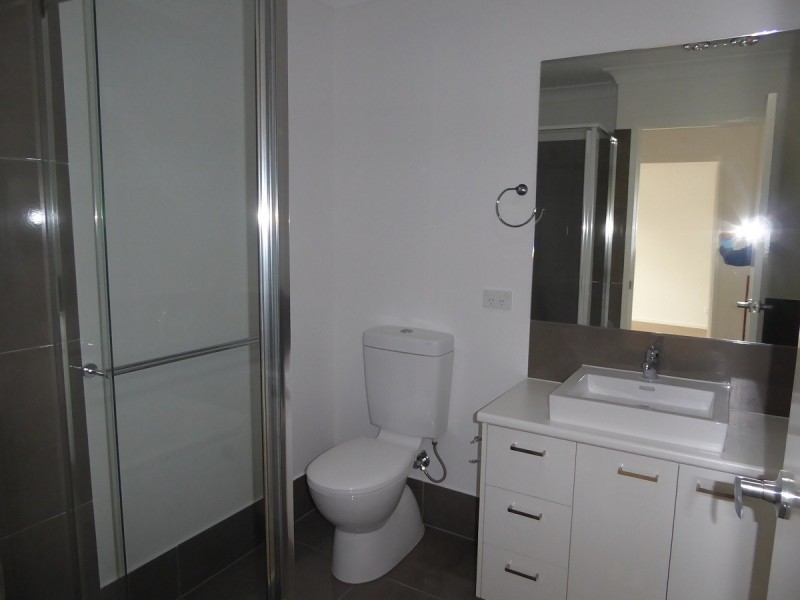 8/42 Grahams Rd, Strathpine QLD 4500