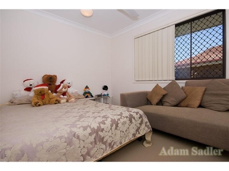 2/9 Elwood Court, Burleigh Waters QLD 4220