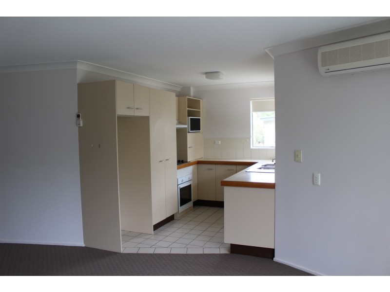 8/24 Brasted Street, Taringa QLD 4068