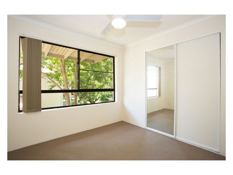 52/45 Harries Rd, Coorparoo QLD 4151