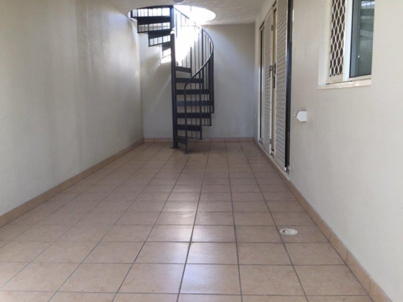 2/36 Tenby Street, Mount Gravatt QLD 4122