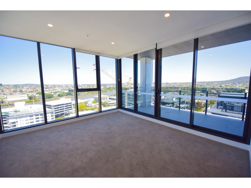 22 Railway Tce, Milton QLD 4064