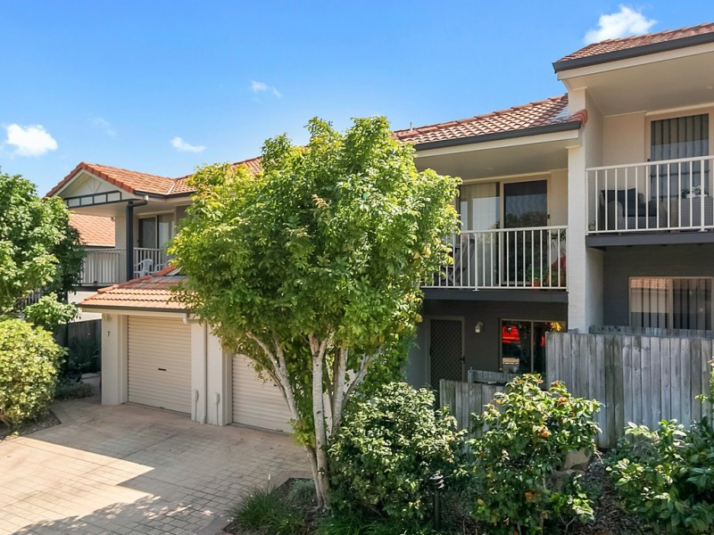 8 / 250 Manly Road, Manly West QLD 4179