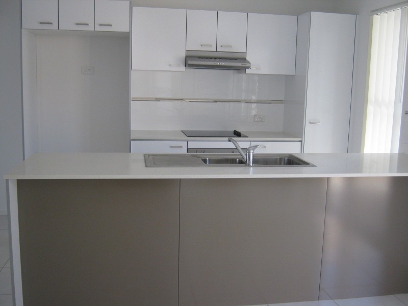 4/1 SANTA ANA LANE, Griffin QLD 4503