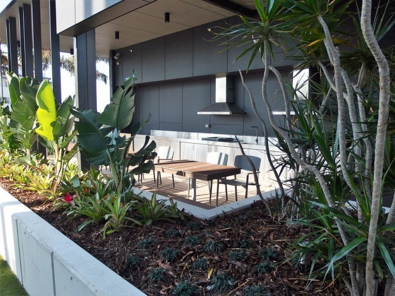 22 Railway Tce, Milton QLD 4064