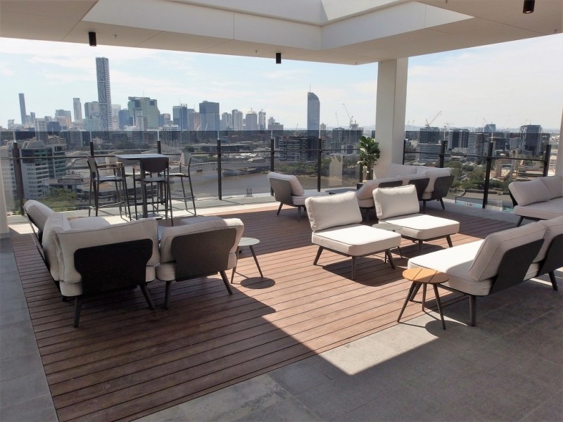 22 Railway Tce, Milton QLD 4064