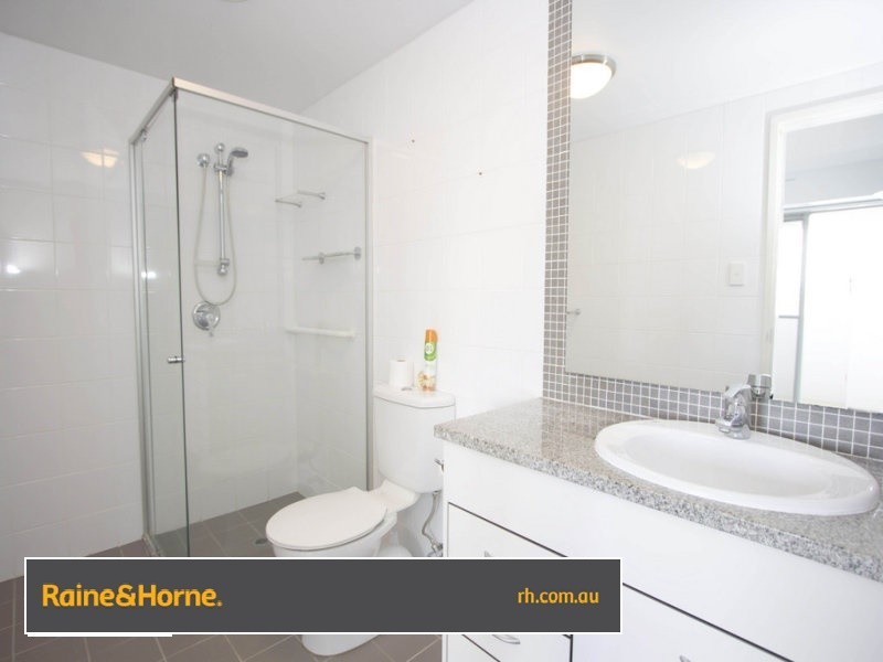 32F Middle Street, Cleveland QLD 4163