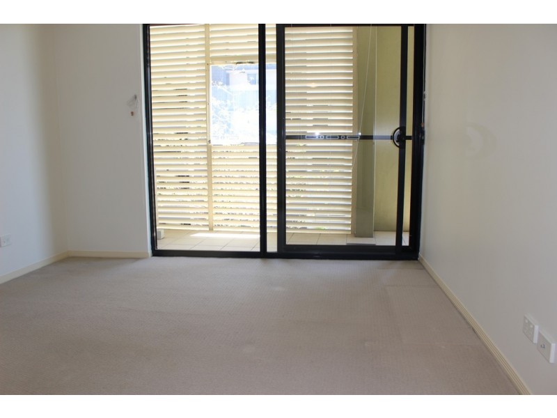 10 / 11 Grosvenor Road, Indooroopilly QLD 4068