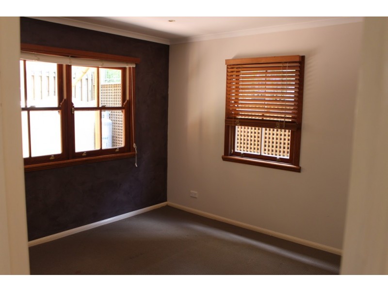 16 Rose Street, Southport QLD 4215