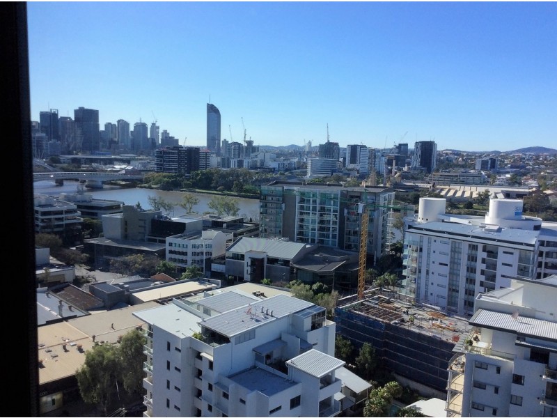 6 Manning Street, Milton QLD 4064