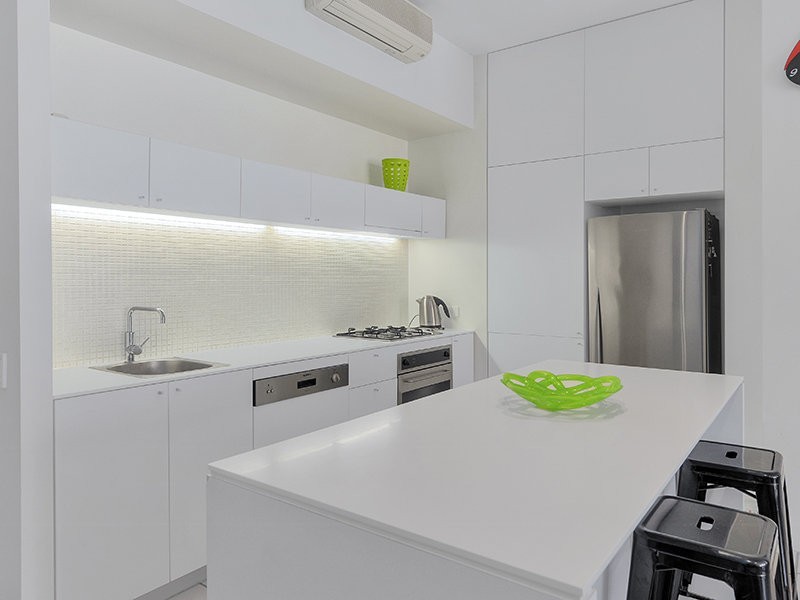 C16/38 Skyring Tce, Teneriffe QLD 4005