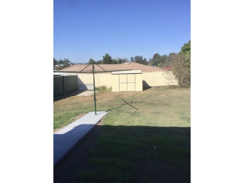 6 Strathallen Drive, Boronia Heights QLD 4124