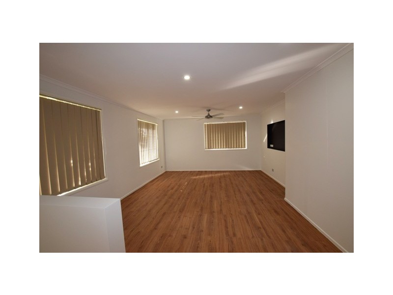 7 Wisteria Court, Victoria Point QLD 4165