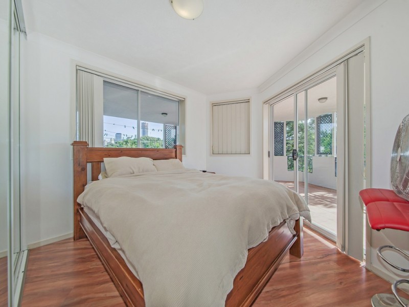 15/239 Shafston Avenue, Kangaroo Point QLD 4169