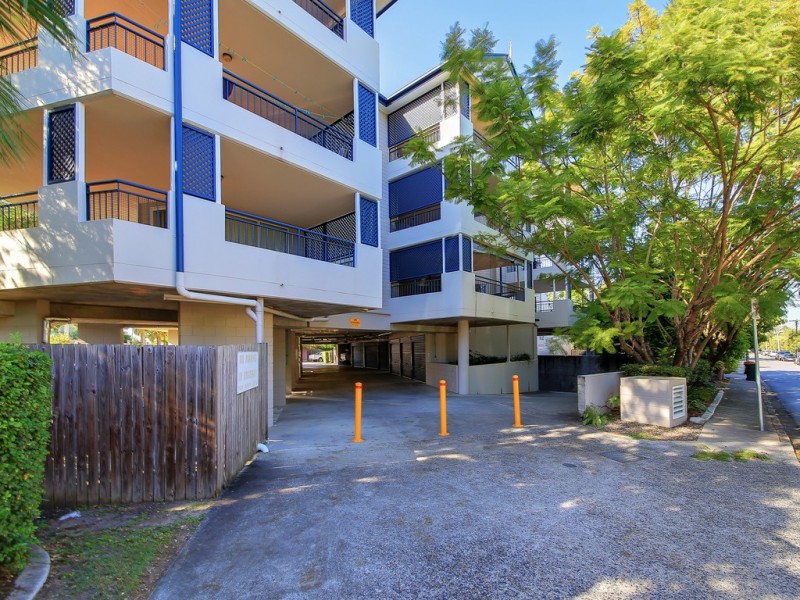 15/239 Shafston Avenue, Kangaroo Point QLD 4169
