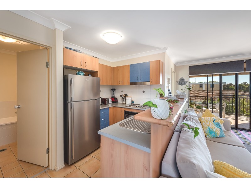 17/4 Mawarra St, Palm Beach QLD 4221