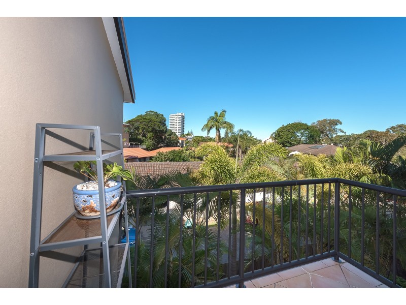 17/4 Mawarra St, Palm Beach QLD 4221