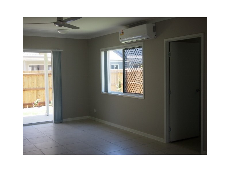 58/15 SILVEREYE DRIVE, Griffin QLD 4503