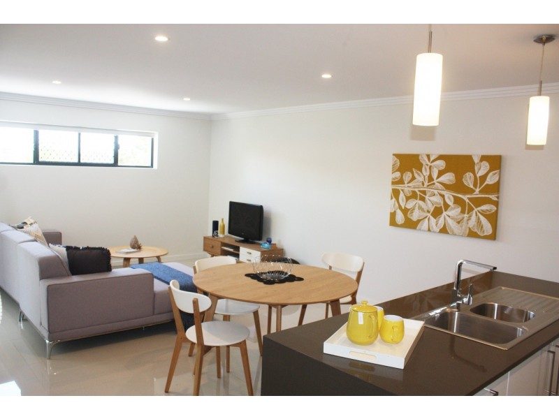 2/2 Hicks, Mount Gravatt East QLD 4122