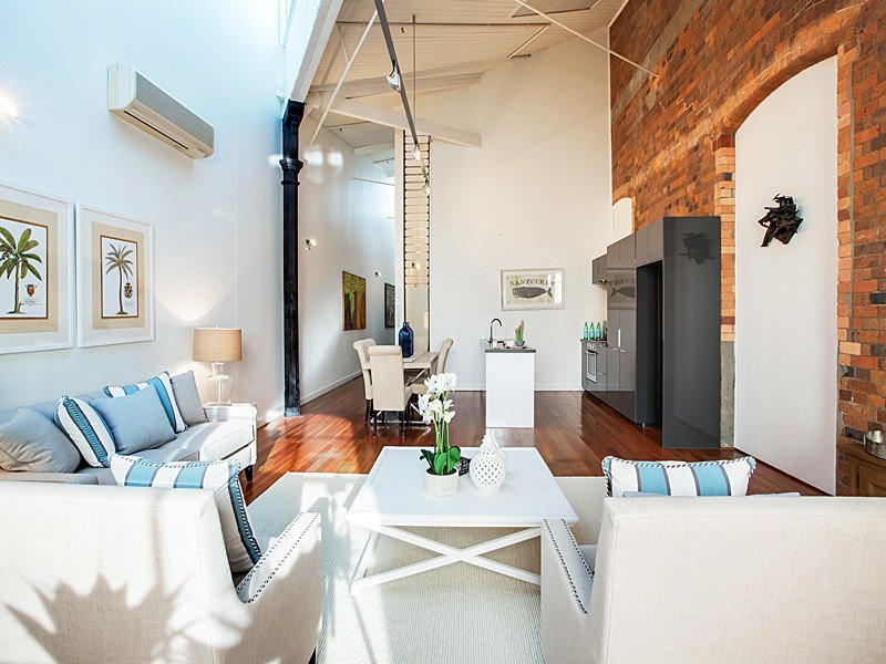 54S Vernon Tce, Teneriffe QLD 4005