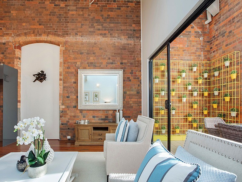 54S Vernon Tce, Teneriffe QLD 4005