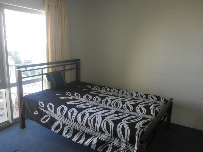 413/2 Barney Street, Southport QLD 4215