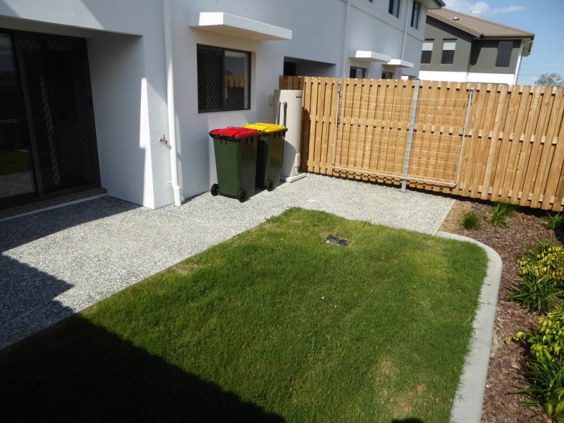 42 Grahams Rd, Strathpine QLD 4500