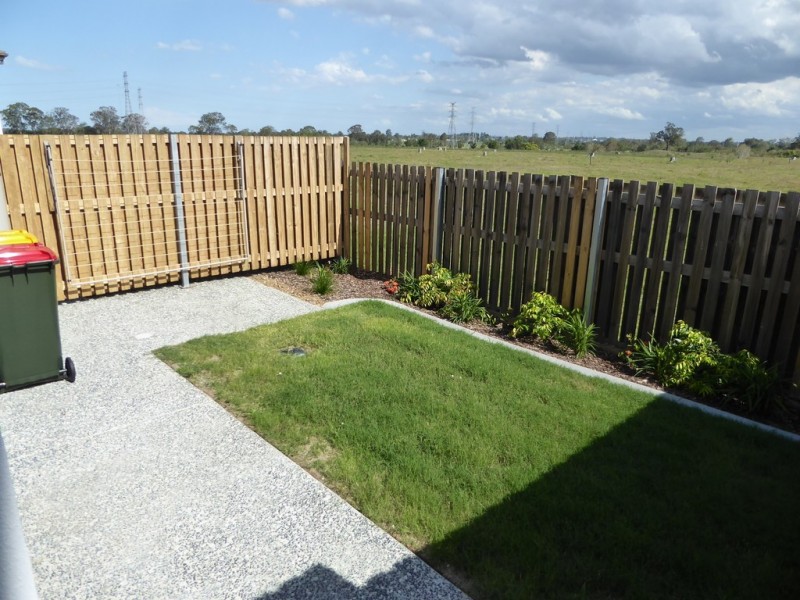 42 Grahams Rd, Strathpine QLD 4500