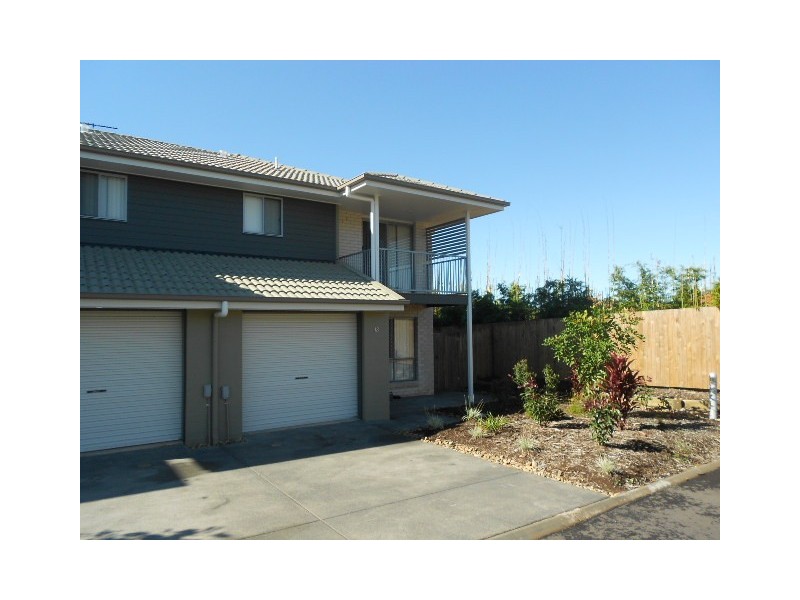 18/1 Gumview street, Albany Creek QLD 4035