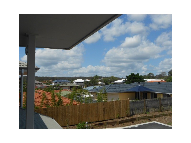 18/1 Gumview street, Albany Creek QLD 4035