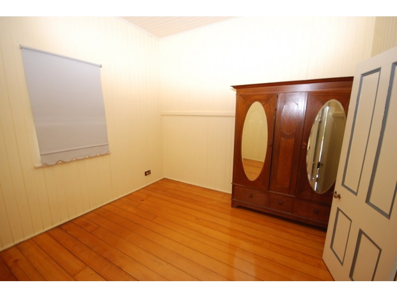 31 Price, Oxley QLD 4075