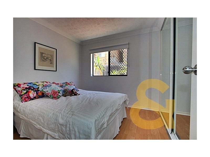 15 Dansie Street, Greenslopes QLD 4120