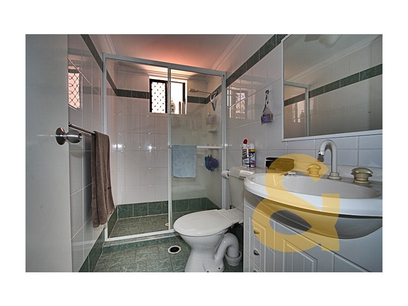 15 Dansie Street, Greenslopes QLD 4120