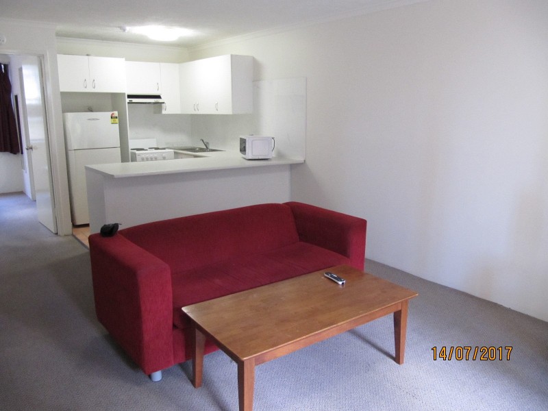 07/14 38 Enderley Ave, Surfers Paradise QLD 4217