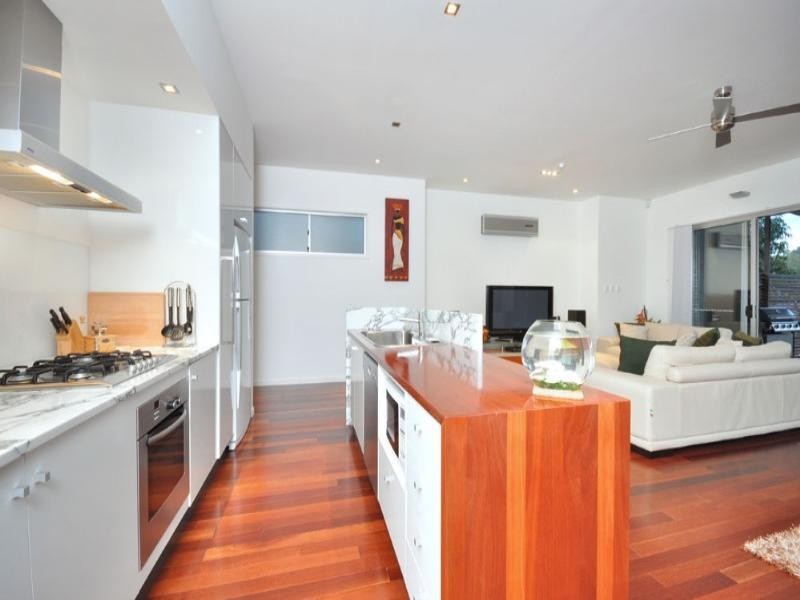 60 Gladstone St, Indooroopilly QLD 4068